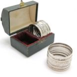 1904 pair of silver napkin rings by Thomas Bishton in original fitted case - 38g silver weight &