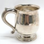 1960 silver 1 pint tankard by Cooper Brothers & Sons Ltd - 12cm high & 367g & no obvious damage