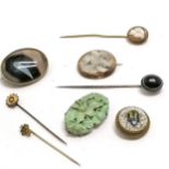 Qty of antique jewellery inc micro mosaic bug lapel button / stud (1.8cm diameter), 4 x stick pins