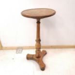 Small pine circular pedestal table, 32 cm diameter, 60 cm high, heavy worn condition, with split