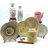 Collection of assorted oriental decorated china to include 2 teapots , 2 vases and various plates