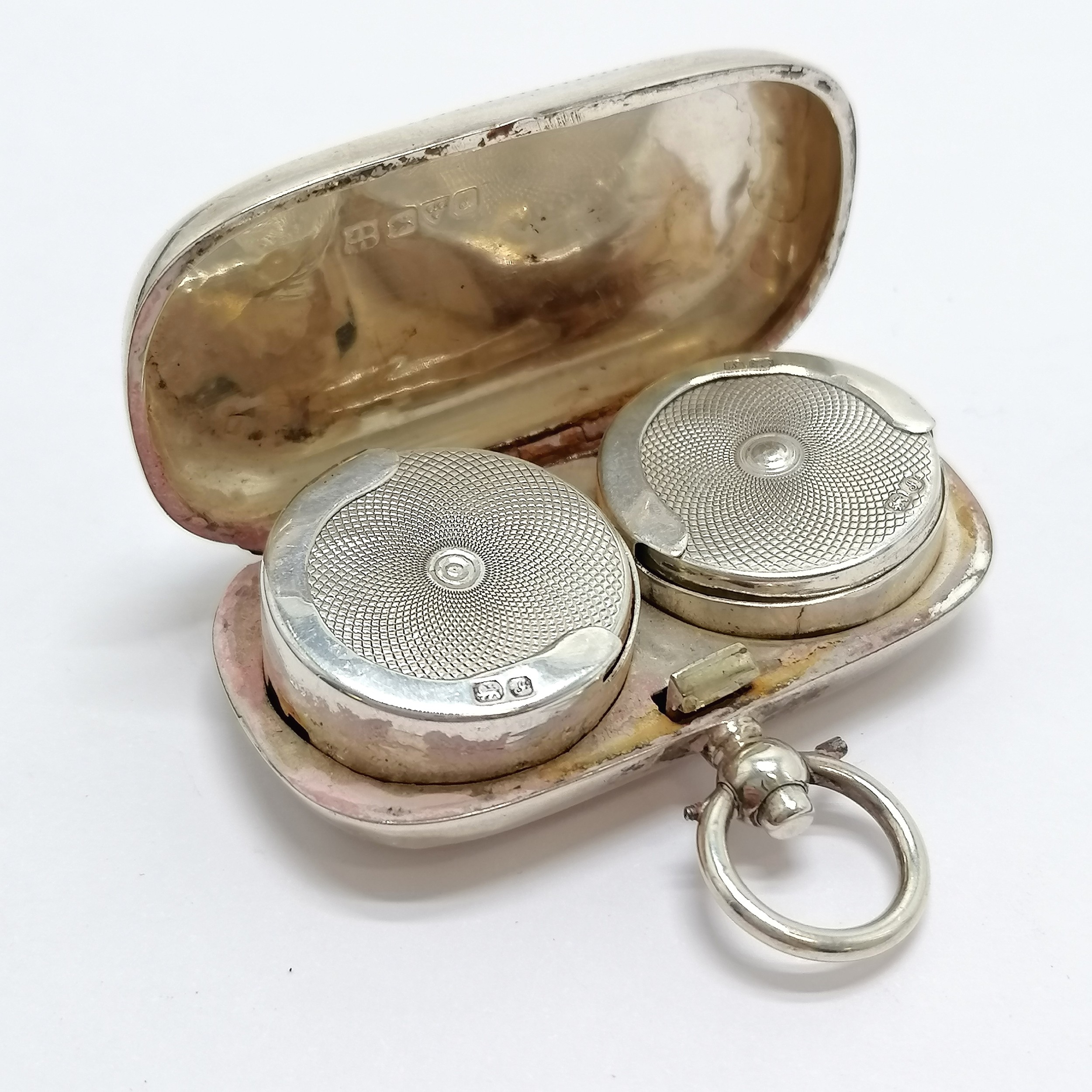 1909 Chester silver double sovereign holder by James Deakin & Sons - 5.2cm across & 27g total weight