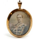 Antique hand painted portrait miniature of an officer from the 4th Hussars Queen's own - 7cm