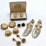 6 x pairs of costume clip-on earrings inc Nolan Miller (in box), Kathleen Mailliard (Alexander the