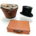 Antique leather cased moleskin top hat (inside 20cm x 15.5cm) - has obvious wear to hat and case t/w