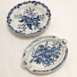 c.1775 Worcester blue & white oval dish with 2 handles - 18cm x 13.5cm & has restoration to both