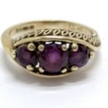 9ct hallmarked gold amethyst 3 stone ring with pierced decoration to sides - size N½ & 3g total