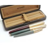 3 vintage Parker pens, 1 with 14ct gold nib T/W Parker pen box - red pen A/F