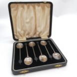 Cased 1936 silver set of coffee bean spoons - spoons 9cm long & 38.6g total weight