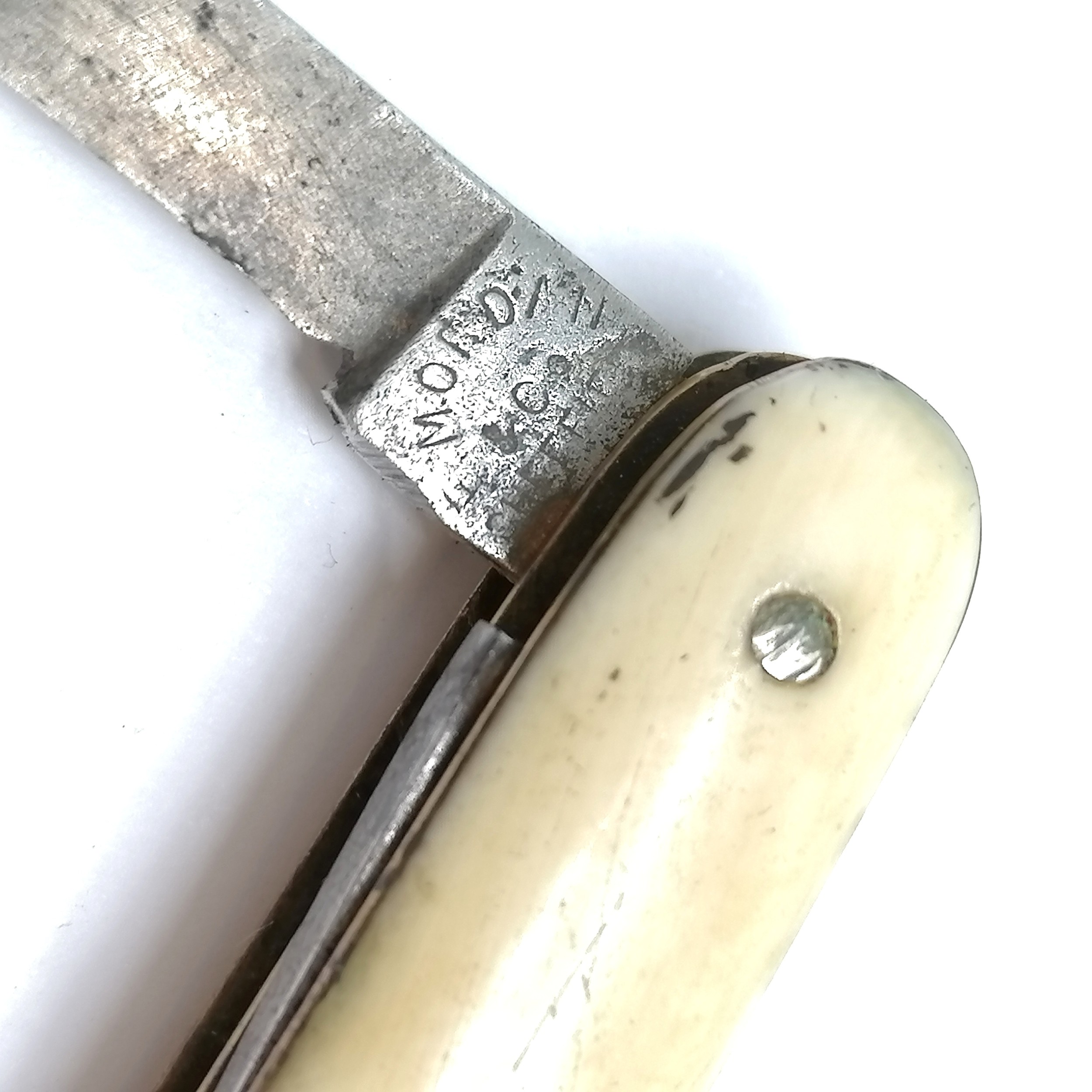 Antique Morden & Co. pocket knife and pick A/F , T/W an unusual folding pocket comb total length - Image 2 of 3