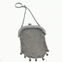 1915 silver mesh purse with original finger safety chain by Paul Ettlinger - total drop 20cm & 36g