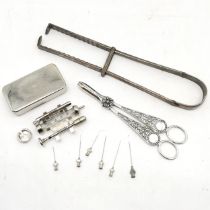 Antique silver plated grape scissors, 18 cm length, pair of silver plated asparagus tongs, 27 cm