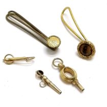 2 x antique gilt metal fob watch keys t/w 3 napkin holders / hooks - longest hardstone set is 5.5cm