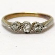 Antique 18ct marked gold 3 stone millegrain diamond ring - size M & 2.1g total weight