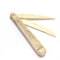 Napoleonic hand carved bone pick / penknife with cross hatched detail to handle - 11cm long (