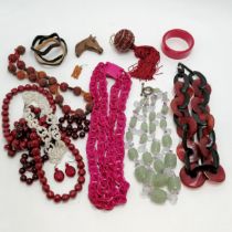 Qty of costume jewellery inc plastics, wooden horse head brooch (7cm), pink belt etc