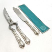 Pair of silver cased handled gaming shears with steel cutters (26cm) t/w Birks sterling handled cake