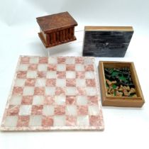 Onyx / marble chessboard (34cm square), wooden chess set in a blue detail lidded box t/w burr wood