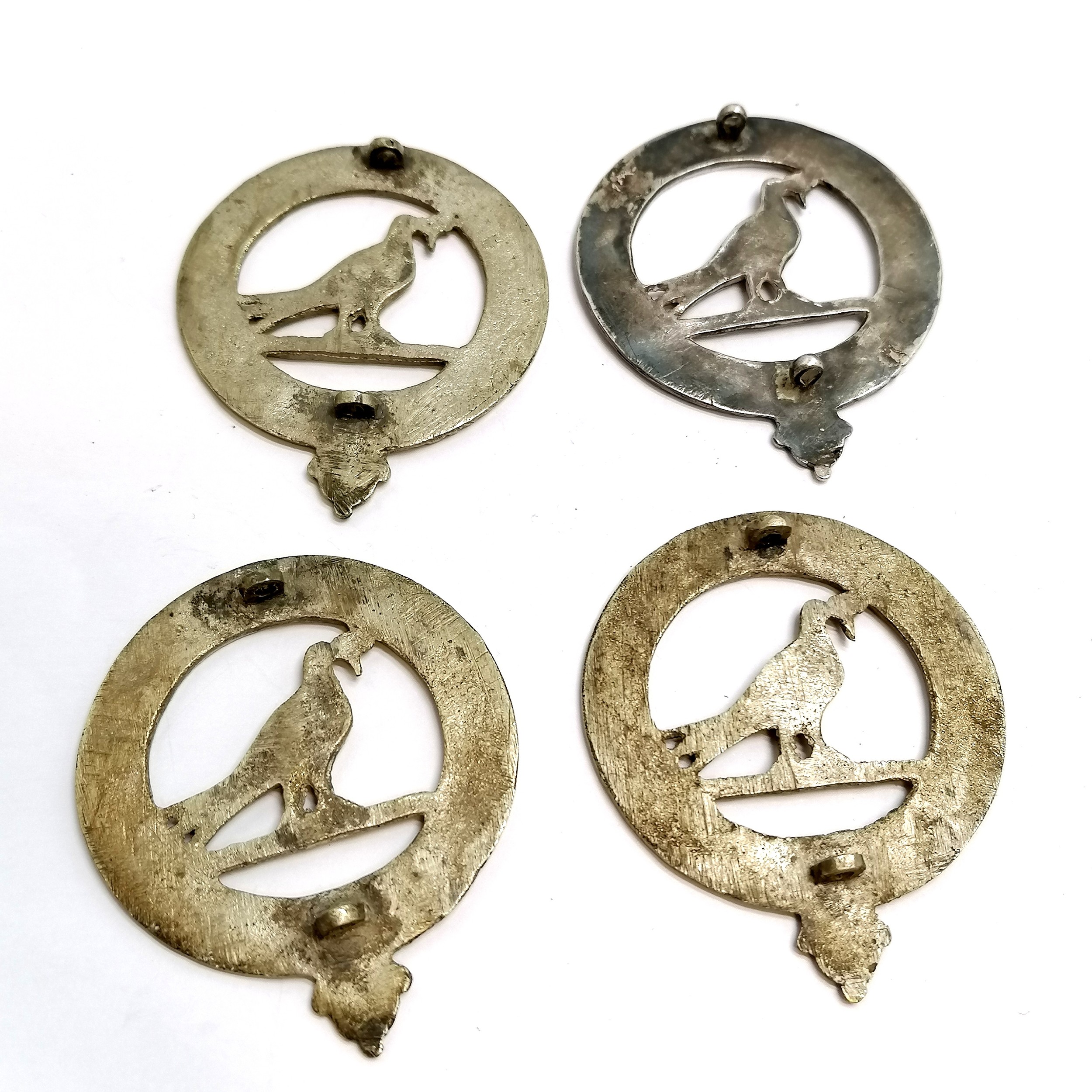 4 x clan badges (1 in unmarked silver) for Westby family ~ martlet holding 3 ears of wheat in beak - Image 2 of 2