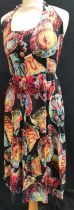 1950s floral crepe sundress 80cm bust in good condition