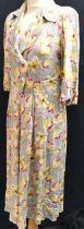 1940s floral crepe dress 90cm bust in good condition