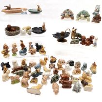 Collection of assorted wade collectables to include whimsies, ashtrays, etc.