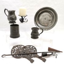 Set of 3 pewter mugs, pewter plate,24 cm diameter, pair cast iron trivets, etc