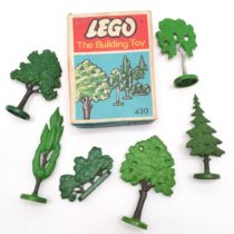 Lego trees & bushes set 430 1966 C-1 brick set in original box. Box is slightly damage but the