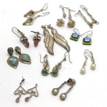 12 x pairs of silver earrings (some unmarked) inc swan set with green stone (5cm), rose earrings