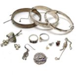3 x silver bangles - plain one has dedication to inside & safety chains a/f, 2 antique brooches - (