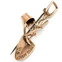Antique 9ct marked rose gold South Africa mining brooch in the form of a shovel, pickaxe & bucket (