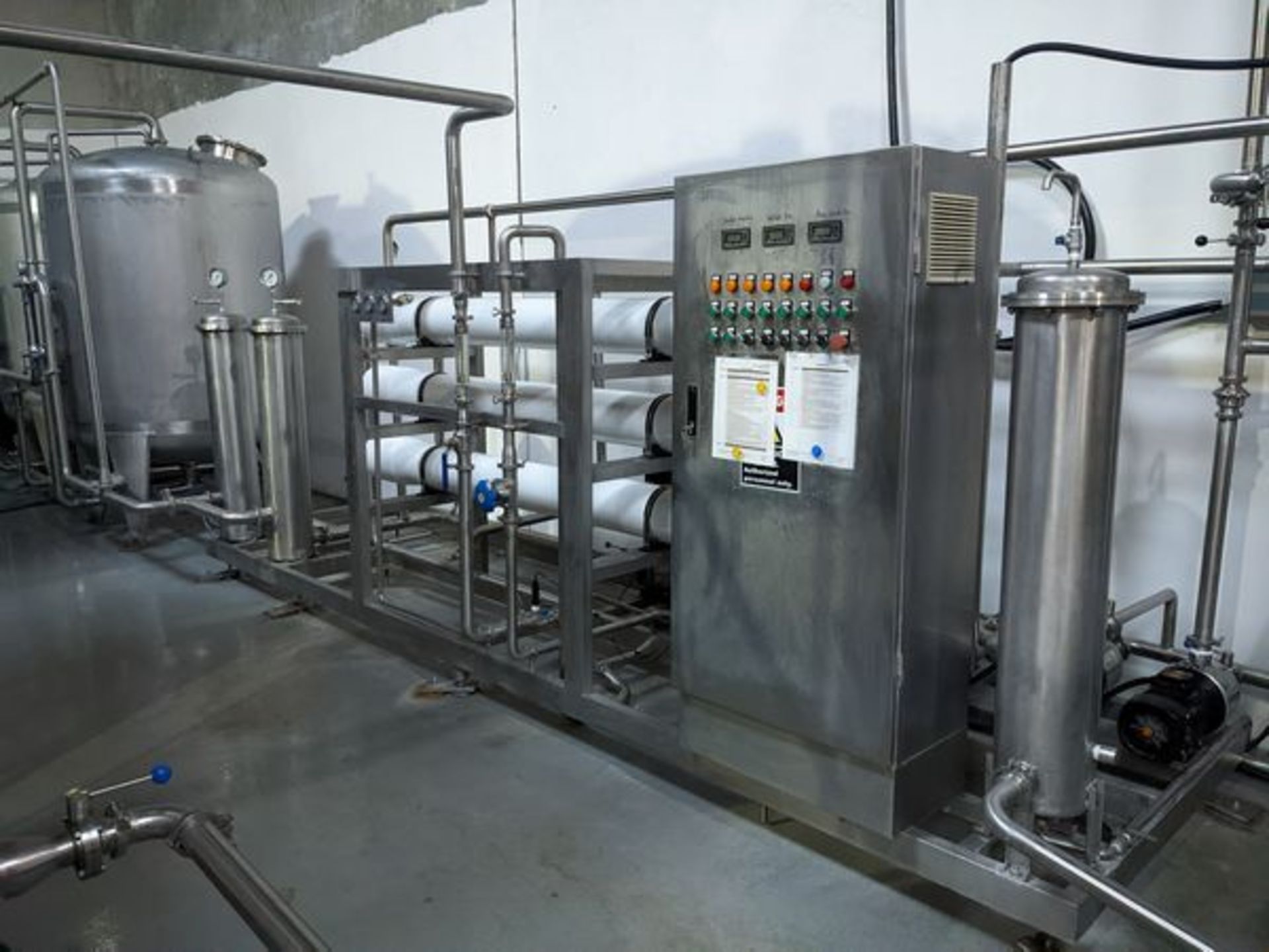 Ultrafiltration System with 1 Quartz Filter Tank and 1 Carbon Filter Tank