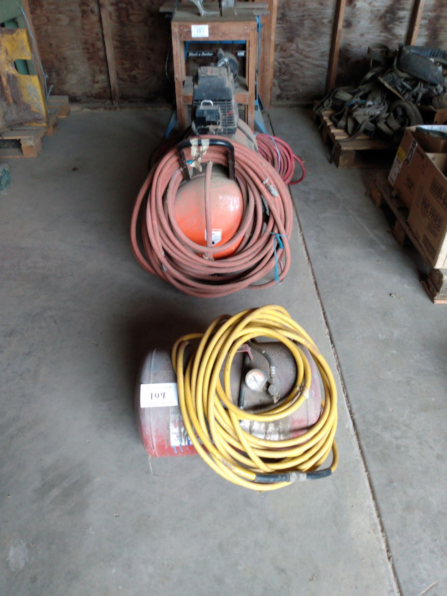 Portable Air Tank with Hoses
