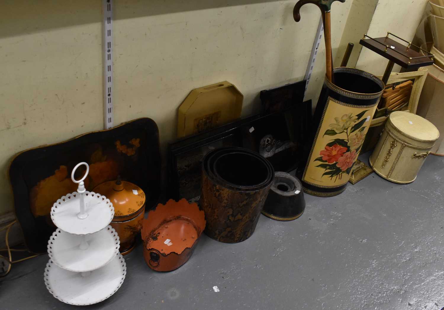 A large quantity of decorative domestic items including reproduction Toleware tray, set of three