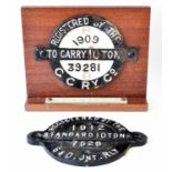 RAILWAYANA; wagon plate, Registered by the GCRy Co to carry 10 tons 1909/39281, Great Central, 15