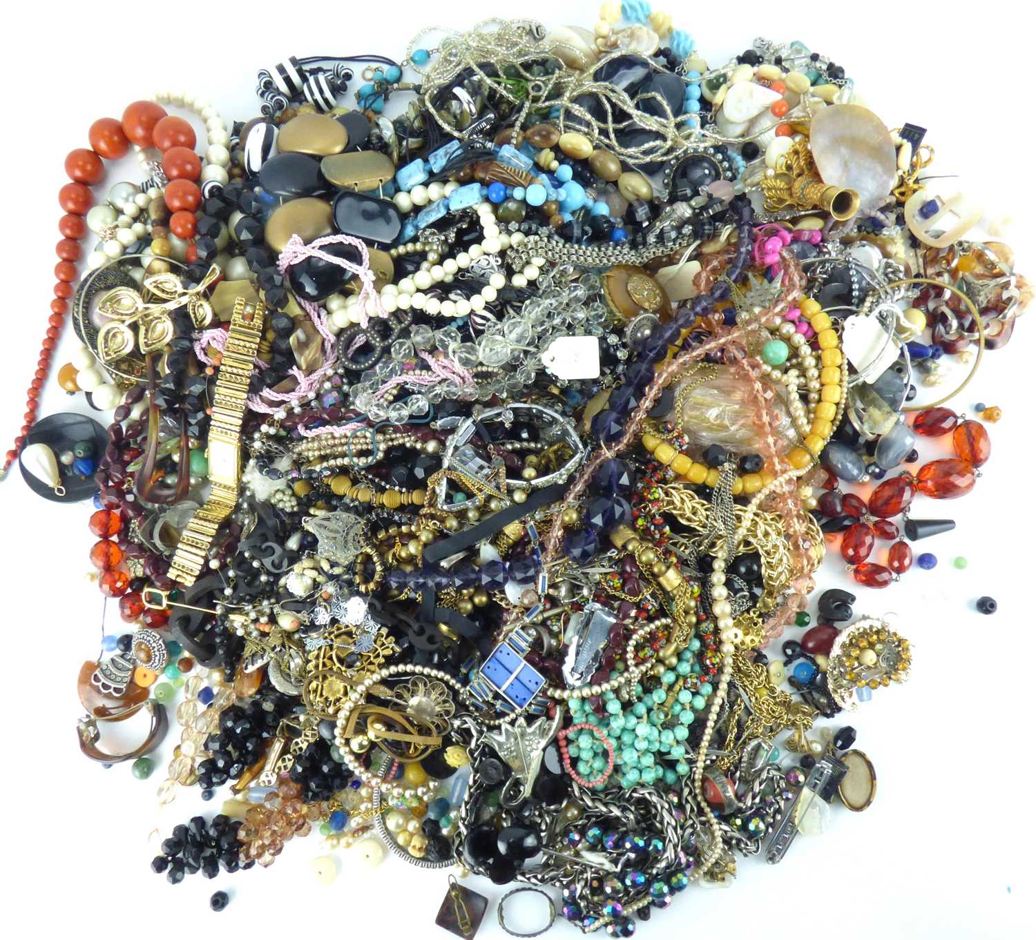 A large quantity of costume jewellery to include modern and vintage items.