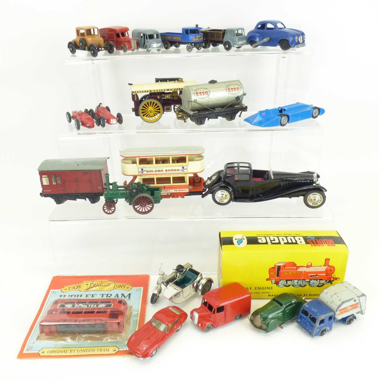 A collection of diecast vehicles to include Lesney miniatures, a boxed Budgie No.224 railway engine,