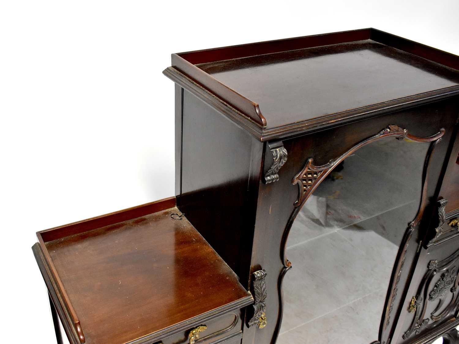 A Victorian carved mahogany display cabinet with central section with three-quarter galleried top - Image 3 of 3