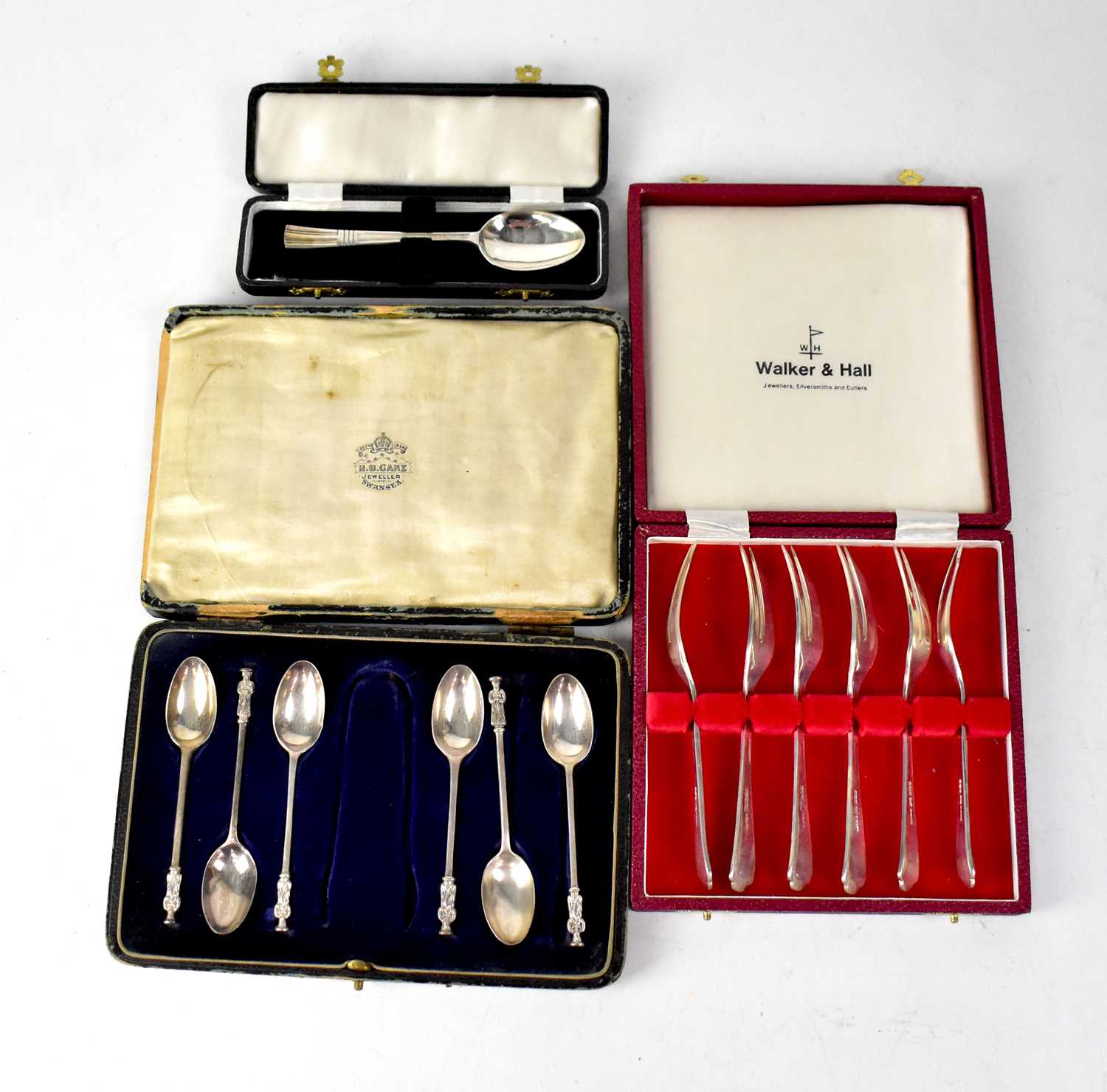 JOSIAH WILLIAMS & CO; a cased set of six Elizabeth II hallmarked silver Apostle spoons (vacant