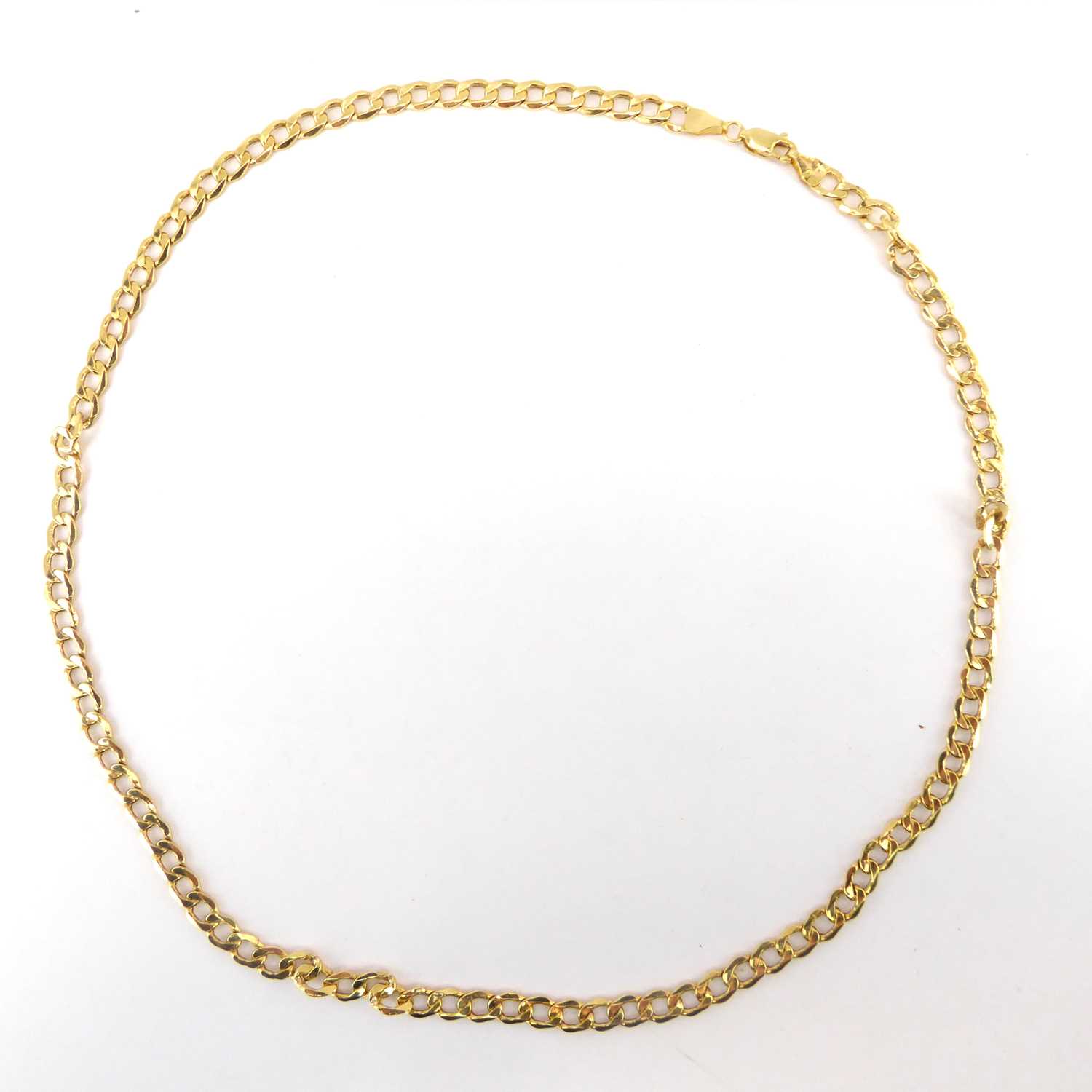 A 9ct gold flat curb necklace united with a lobster claw clasp, approx. 5.3g.Length 50cm