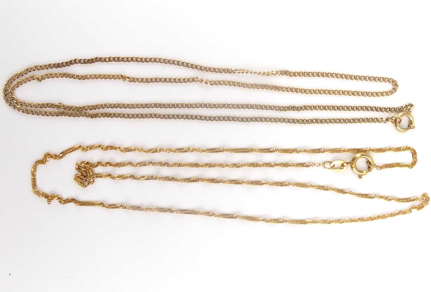 Two 9ct gold dainty necklaces one 46cm the other 50cm, both with ring clasps, approx 5g.Qty: 2