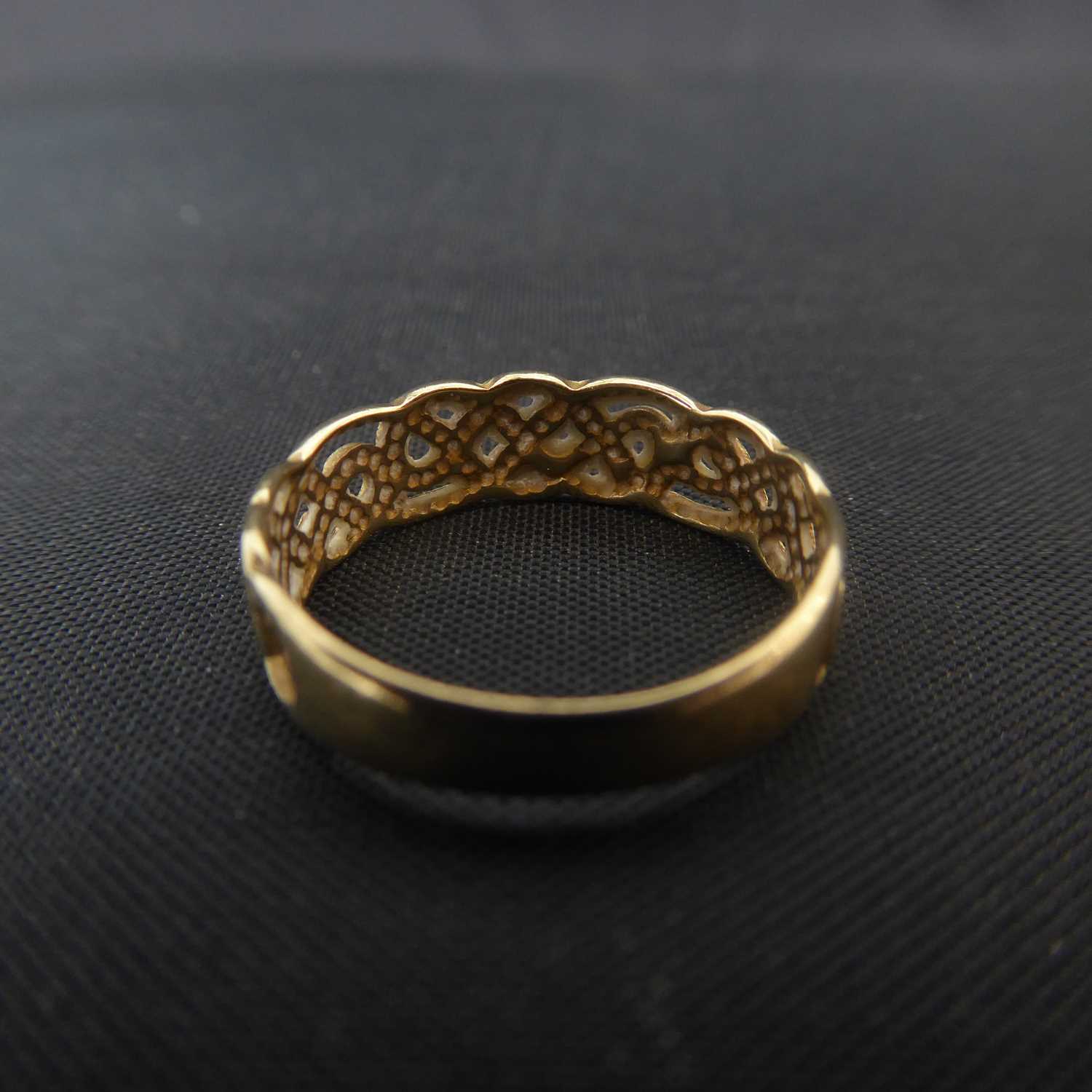 Three 9ct gold openwork Celtic design rings, two size N and the other size H, approx combined 3.4g. - Image 3 of 4