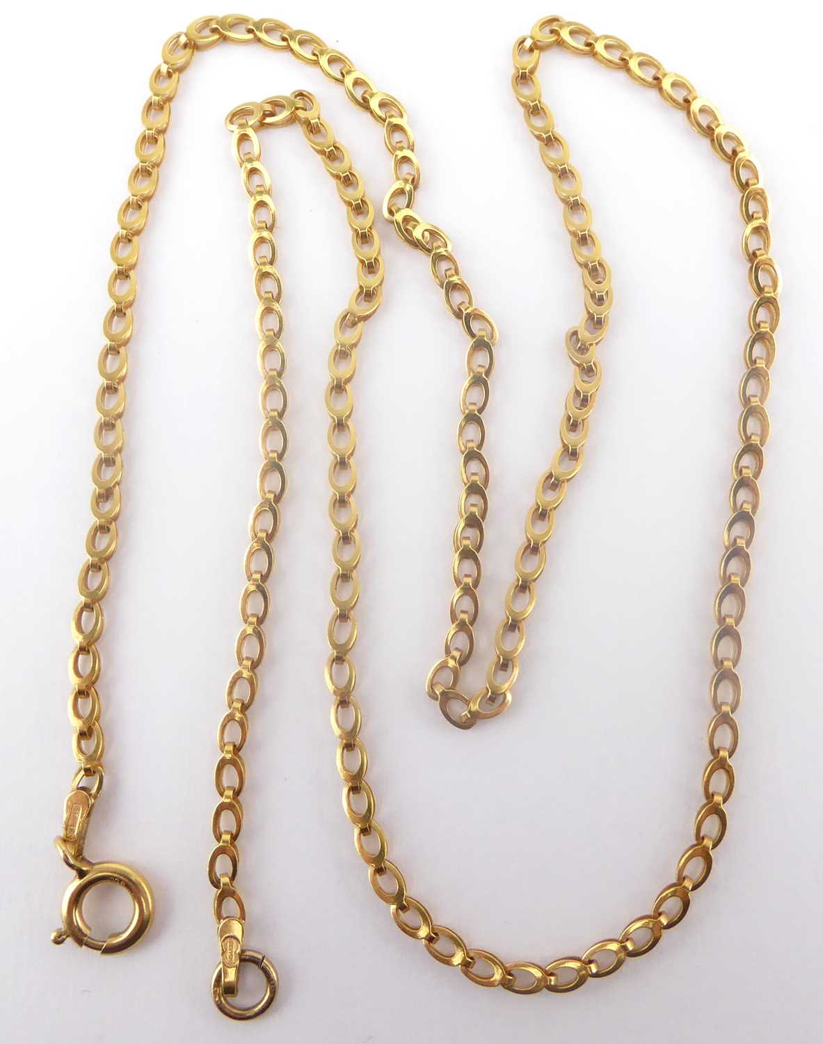 A 9ct gold dainty necklace with hoop clasp, length 52cm, approx 4.2g.