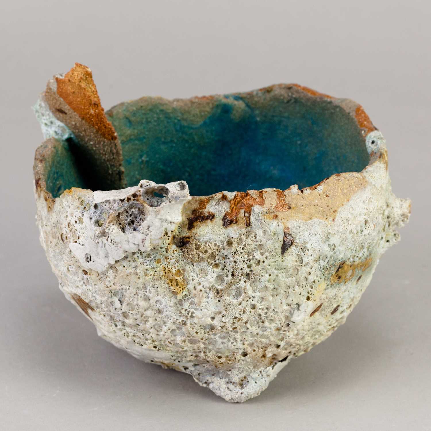 TAMSYN TREVORROW (born 1975); a small grogged stoneware sculptural blue rock pool bowl with one fin, - Image 3 of 5