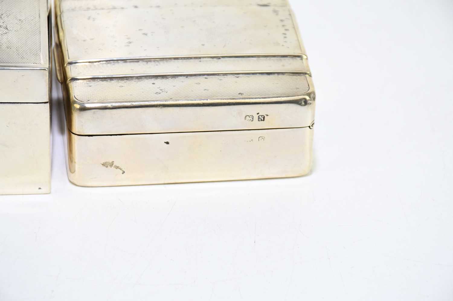 D BROS; a George V hallmarked silver cigarette box of rectangular form with cedar wood lined - Image 5 of 5