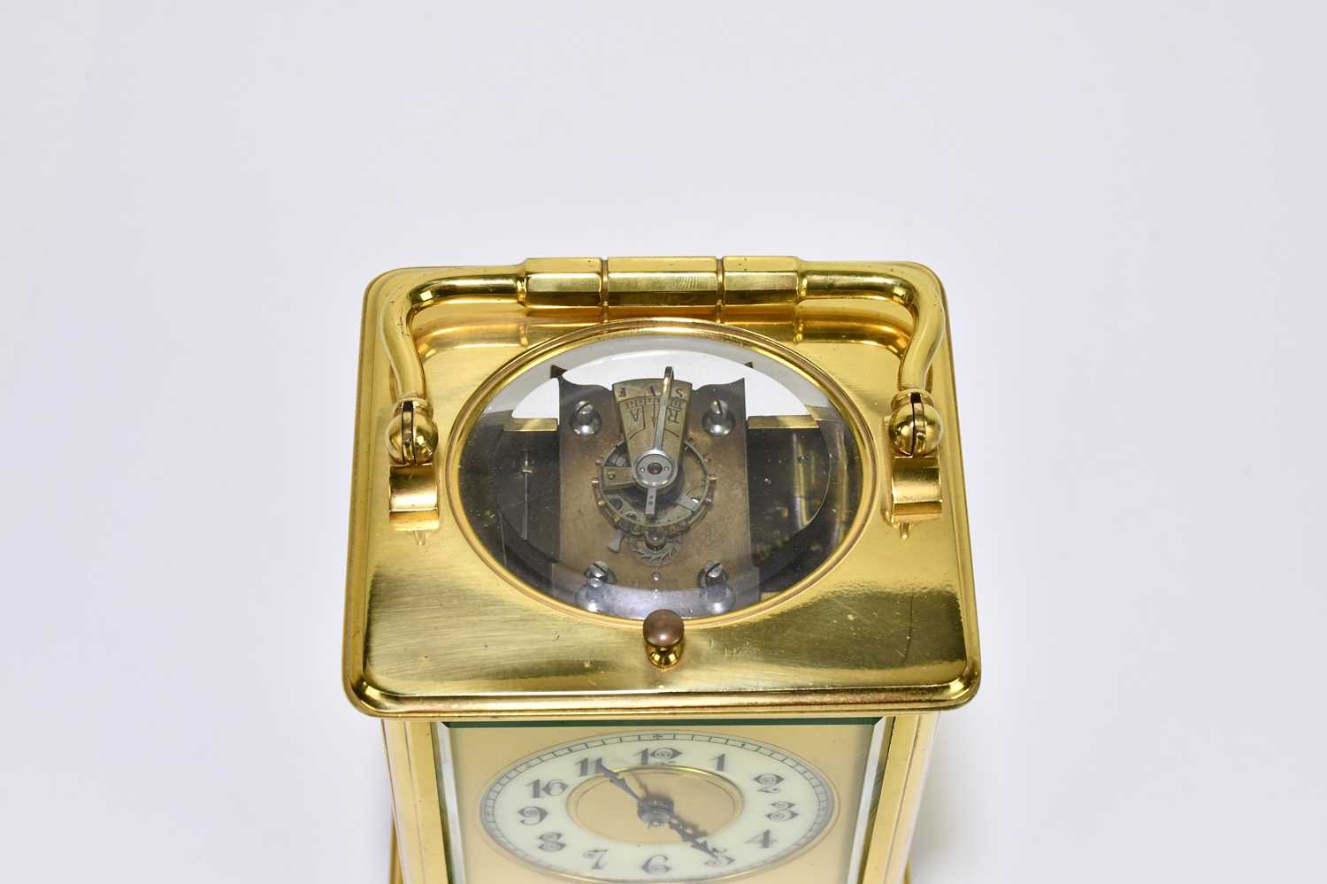 A circa 1900 French brass repeating carriage clock with Arabic numerals to the chapter ring set - Image 6 of 6