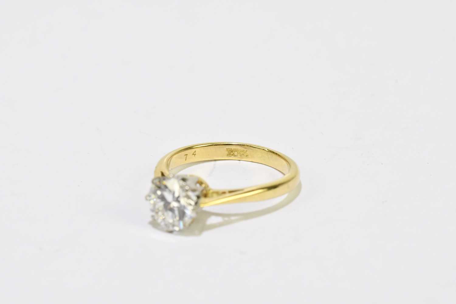 An 18ct yellow gold and diamond solitaire ring, the round brilliant cut eight claw set stone approx. - Image 5 of 5