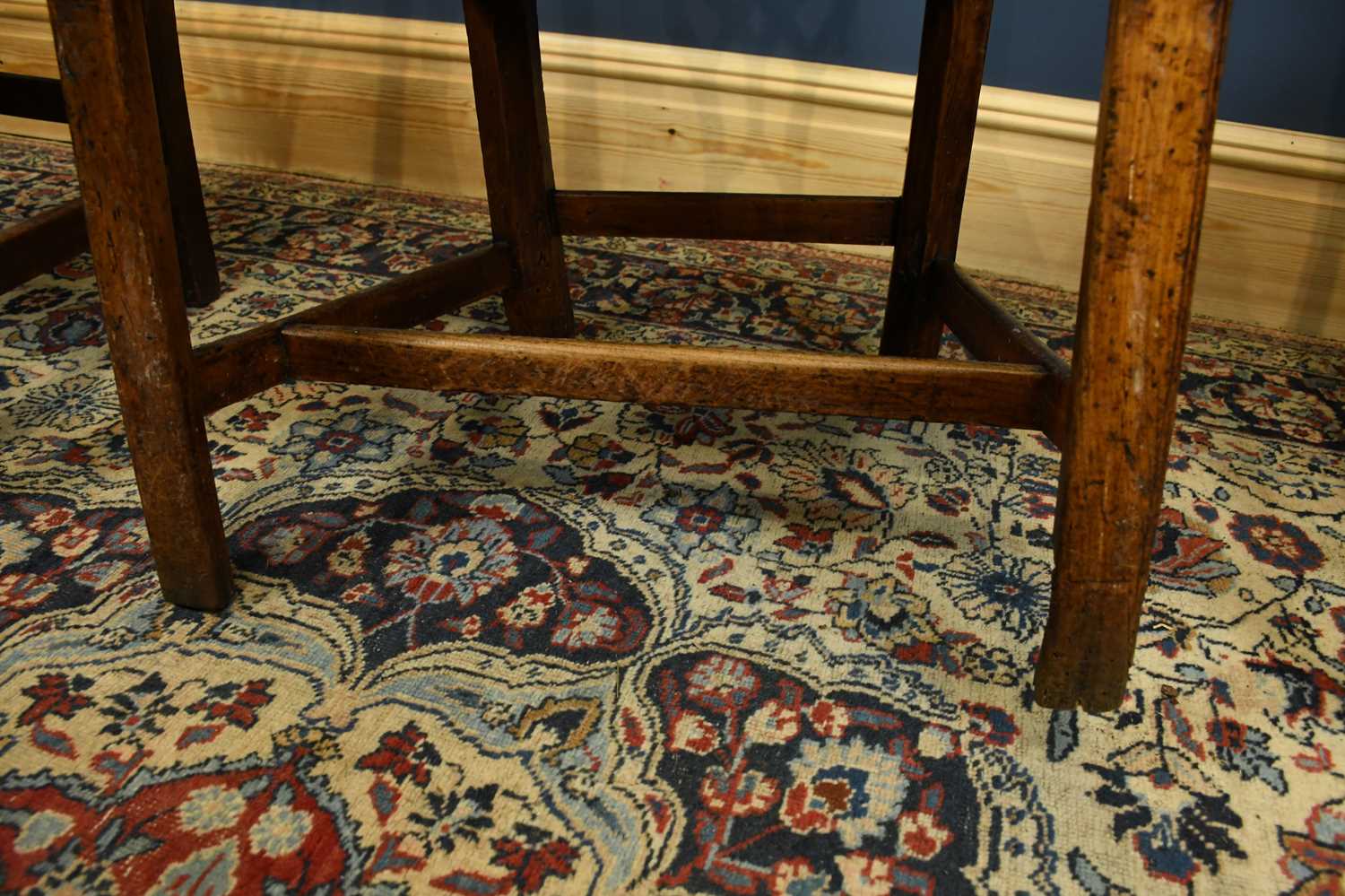 A George III oak drop-leaf dining table, on tapered legs and pad feet, height 72cm, length 106cm, - Image 6 of 6