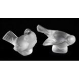 LALIQUE FRANCE; two frosted glass models of birds, length of largest 11cm (2).Condition Report: