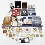 A small quantity of predominantly British coins to include various collectors' coins,